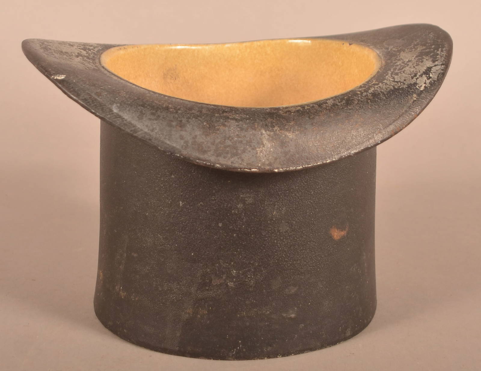 19th Century Cast Iron Top Hatform Spittoon. Auction