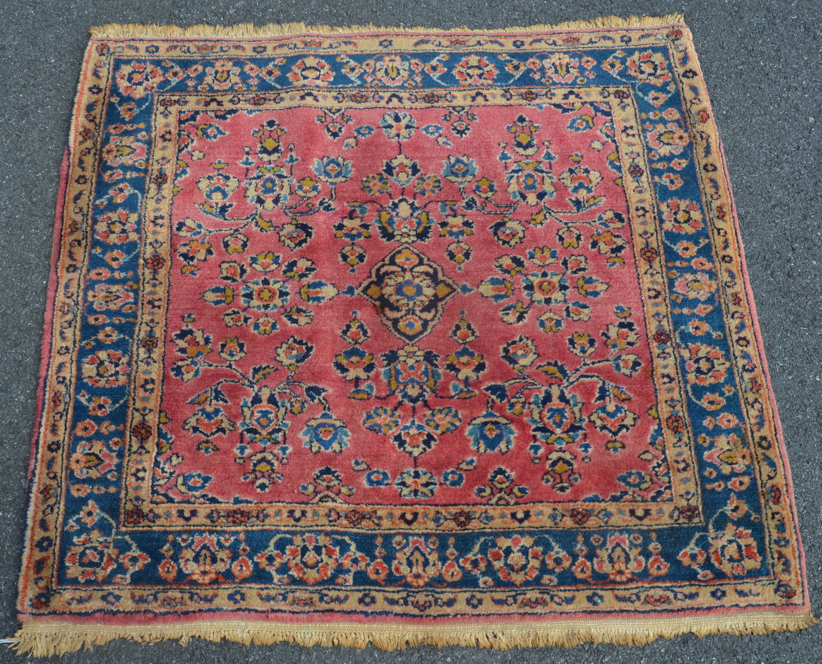 Antique/Vintage Oriental Floral Area Rug. (1 of 4)