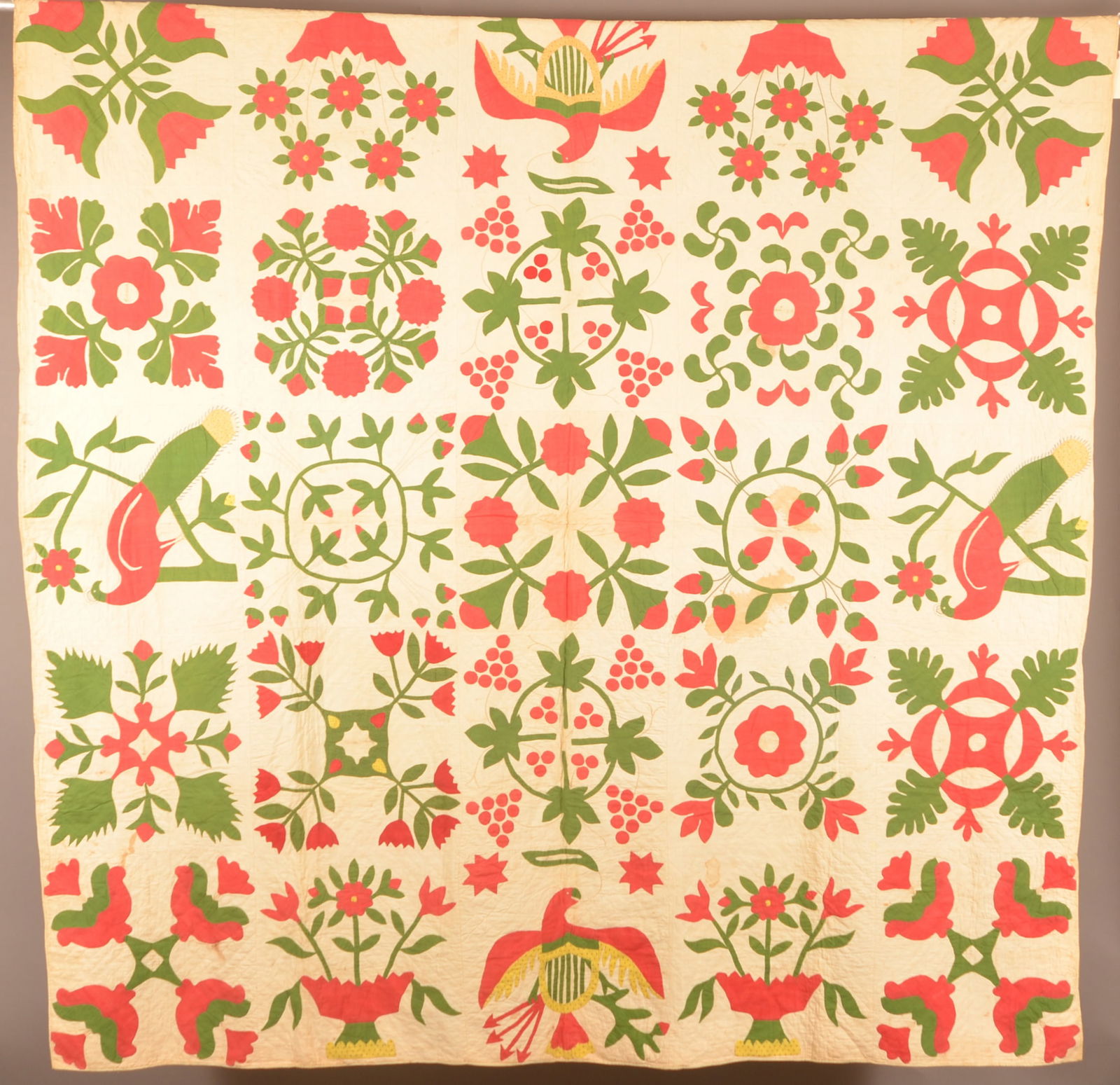 Antique Pennsylvania Applique Friendship Quilt. (1 of 8)