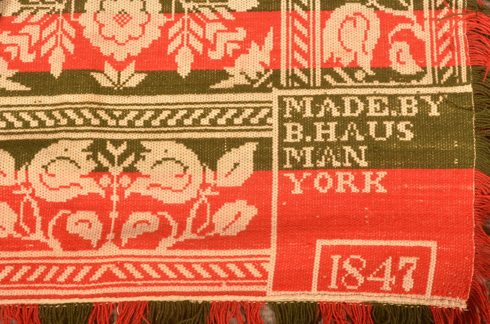 York, PA 1847 Single-Part Jacquard Coverlet. (1 of 8)