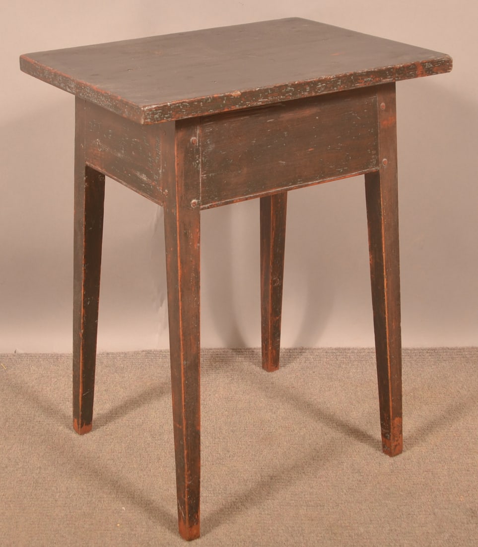 PA Country Hepplewhite Painted Mixed-Wood Stand. (1 of 3)