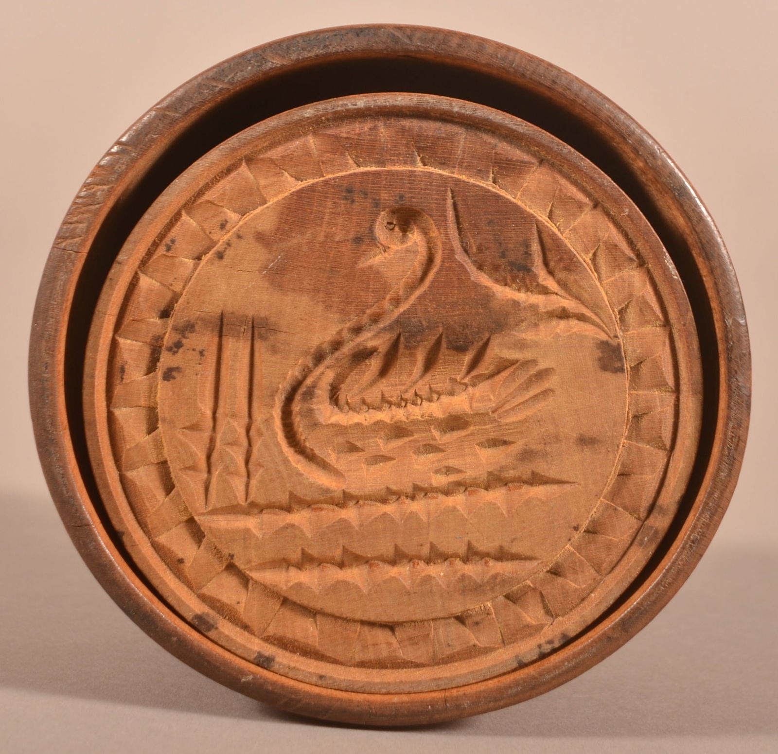 Antique Plunger-Type Carved Swan Butter Print. (1 of 3)