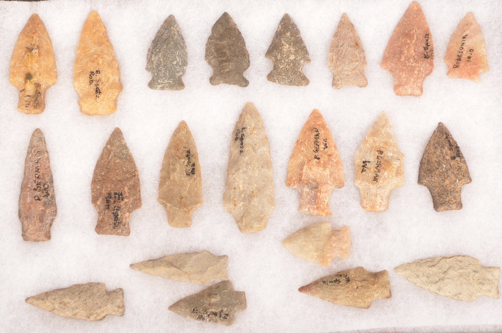 21 Prehistoric, Mostly Quartzite Points. (1 of 1)