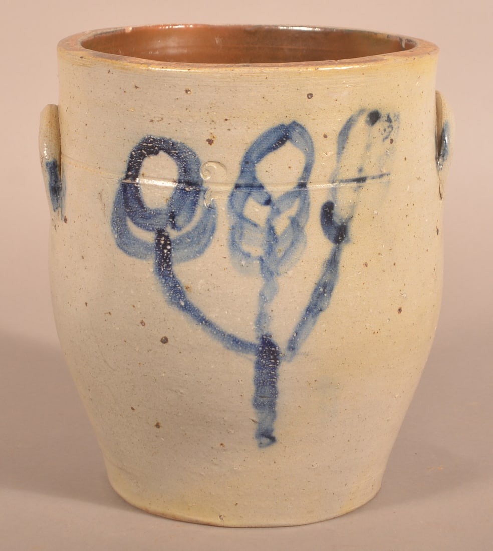 Unsigned 2-Gallon Stoneware Crock. (1 of 4)