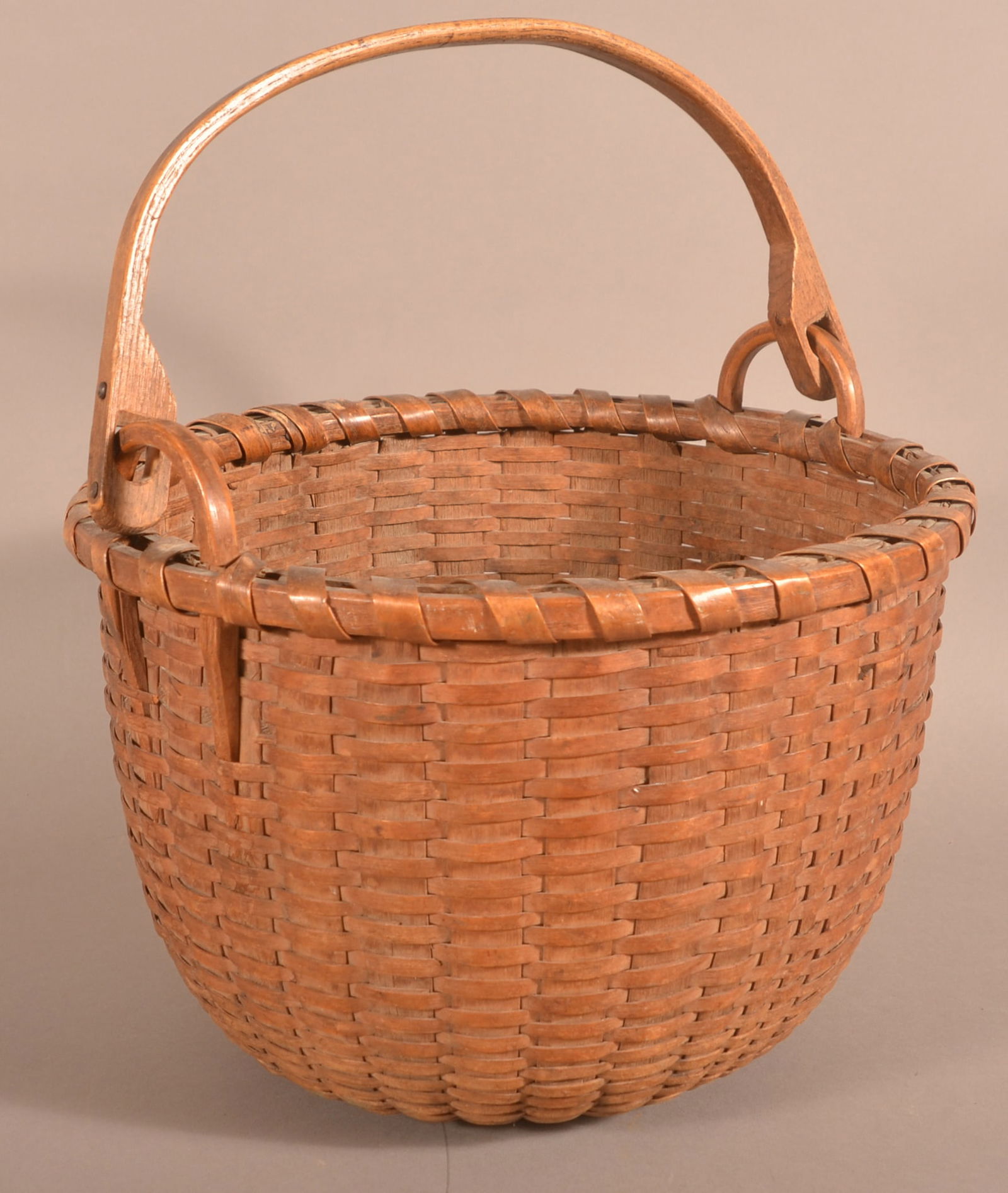 Antique Oak Splint Swing Handle Field Basket. (1 of 5)