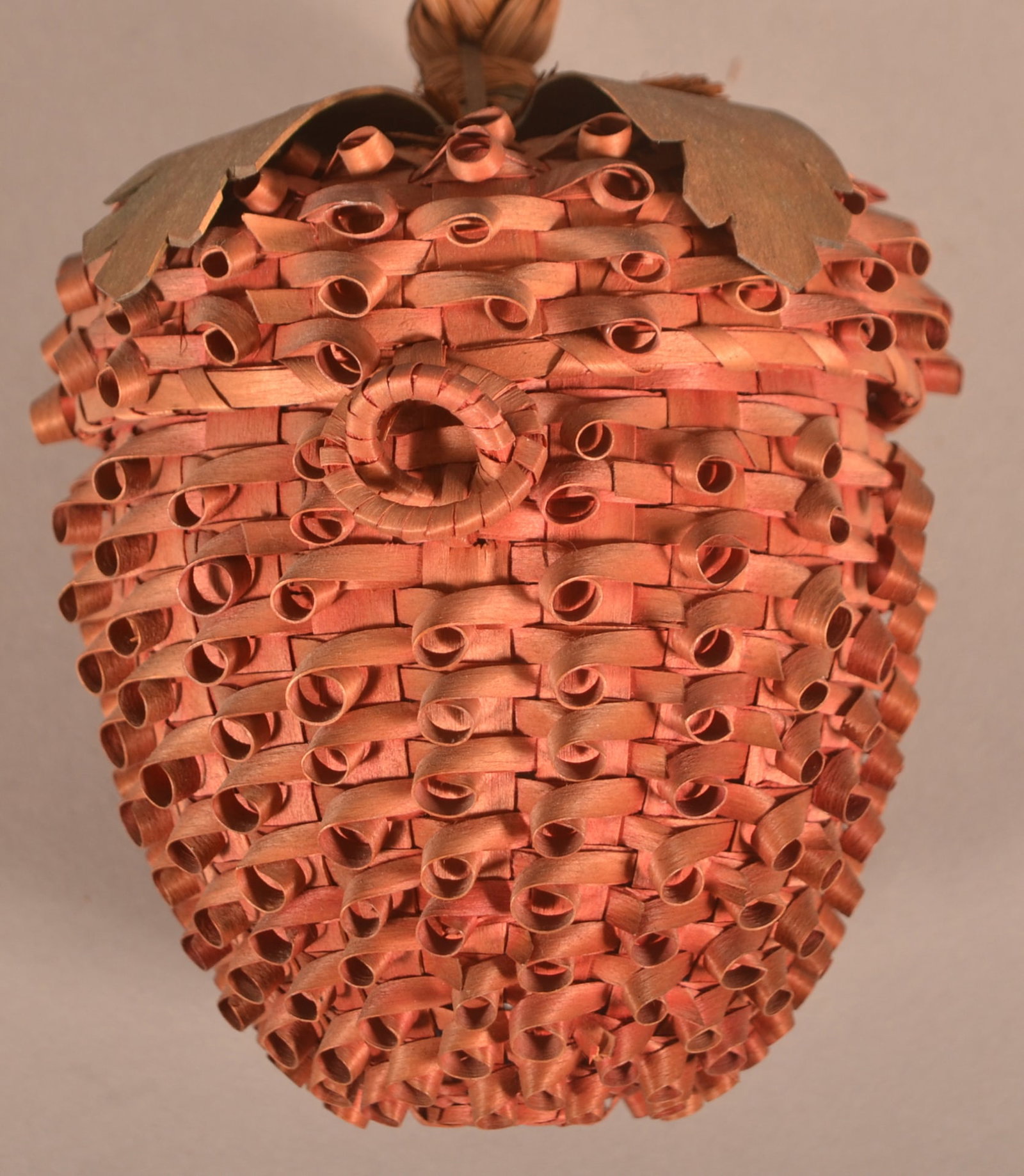 Woodland Native American Strawberry Basket.: Woodland Native American Strawberry Basket. 5"h.