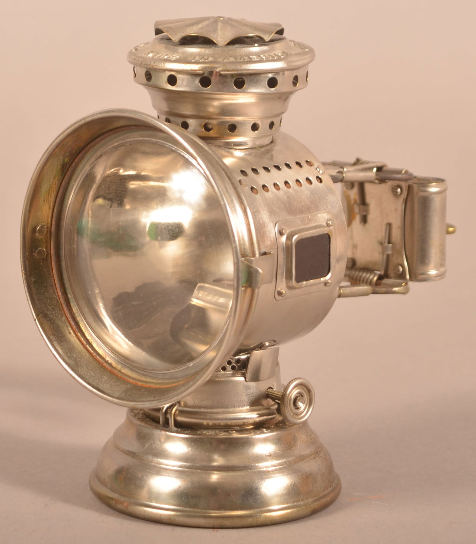 Antique Dietz Nickel-Plated Bicycle Lantern. (1 of 6)