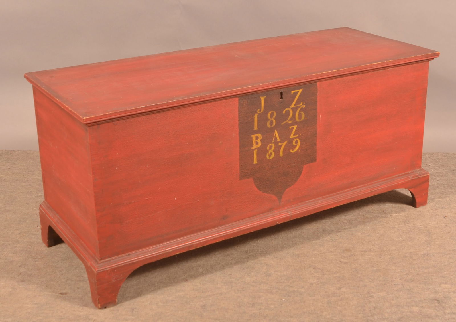 PA Federal Painted Softwood Blanket Chest. (1 of 6)