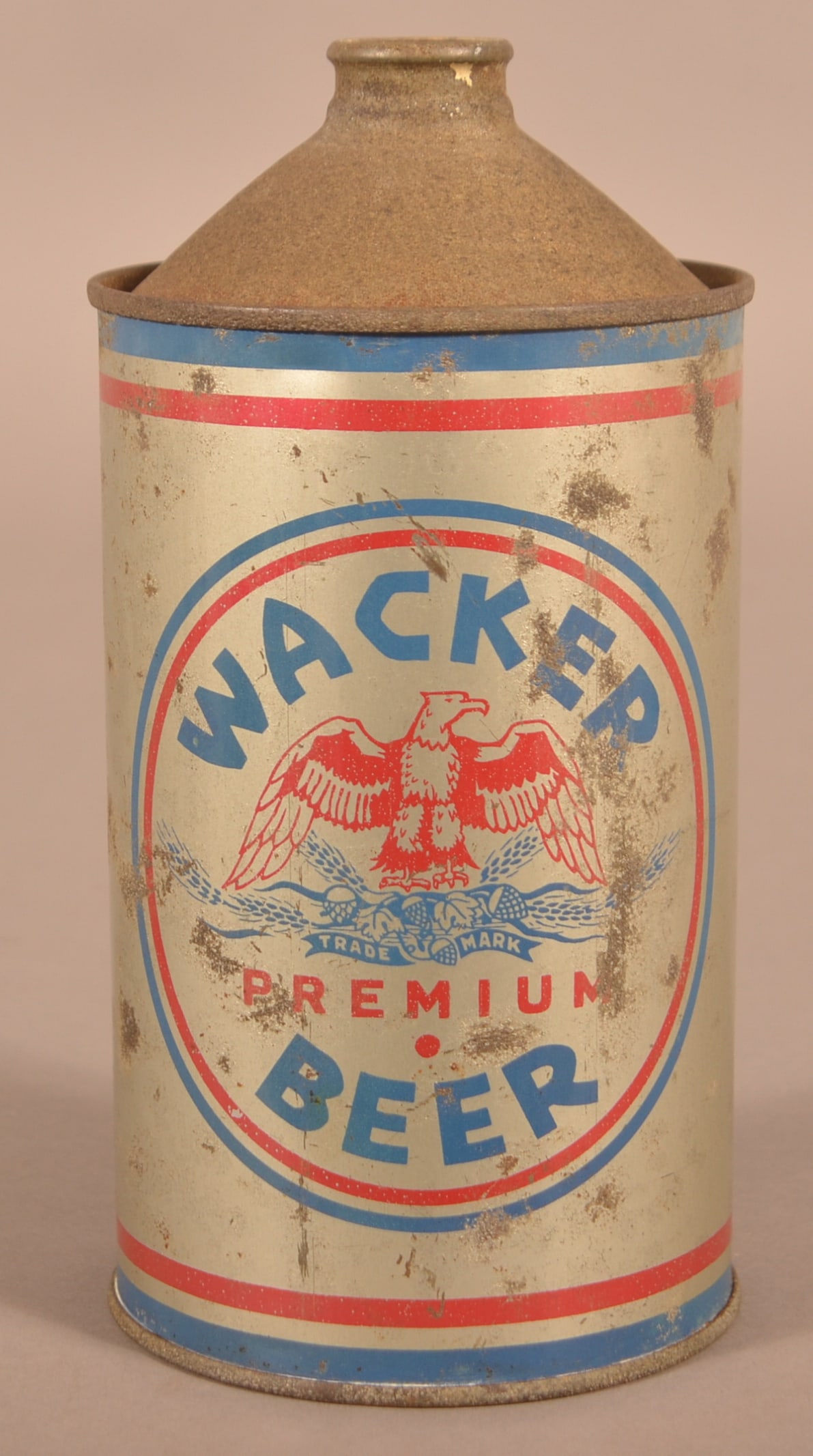 Wacker Premium Beer Quart Cone-Top Can. (1 of 5)