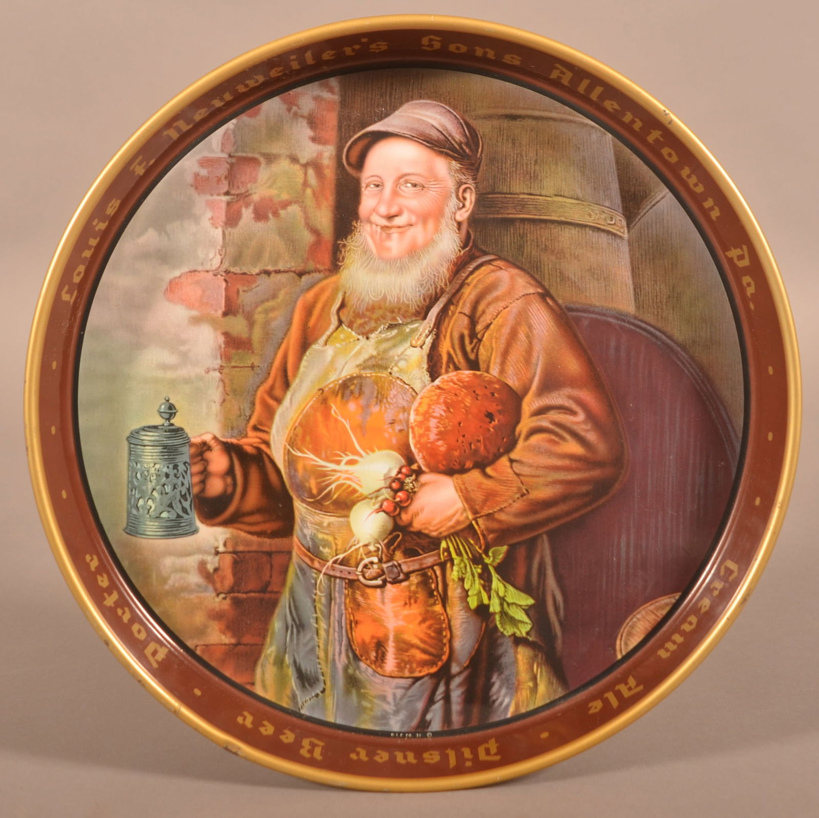 Louis F. Neuweilers Sons Tin Litho. Beer Advertising Tray. (1 of 4)