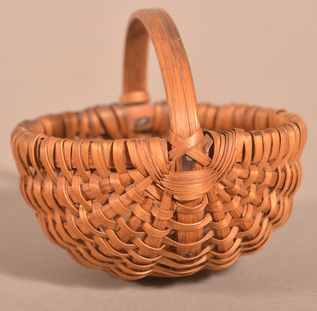 Antique PA Woven Miniature Oak Splint Basket. (1 of 4)