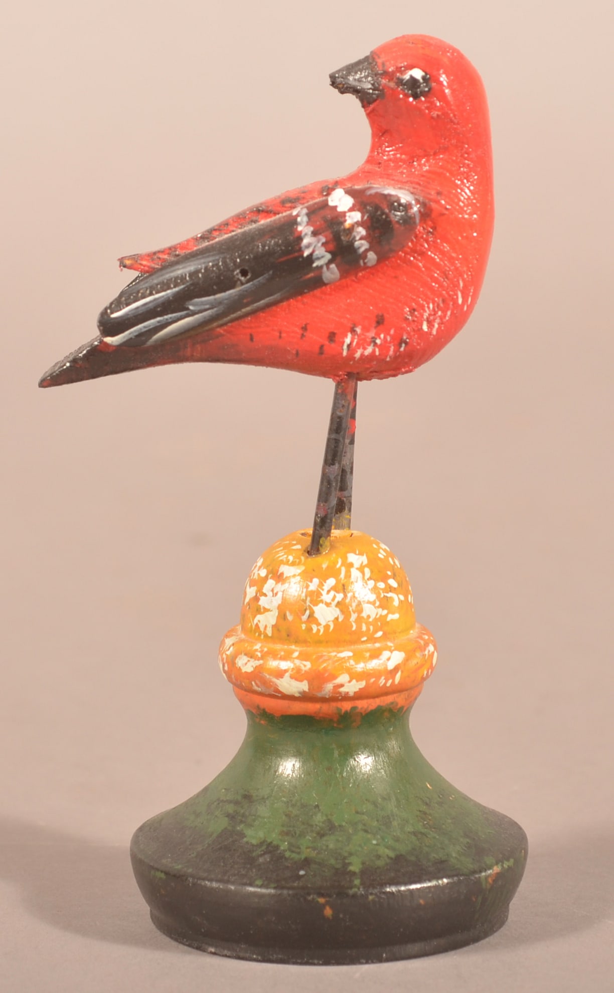Pennsylvania Carved and Painted Wood Bird.: Pennsylvania Carved and Painted Wood Bird. Attributed to Ben Hoover, New Holland, PA (1931-2015). 6-1/2"h.