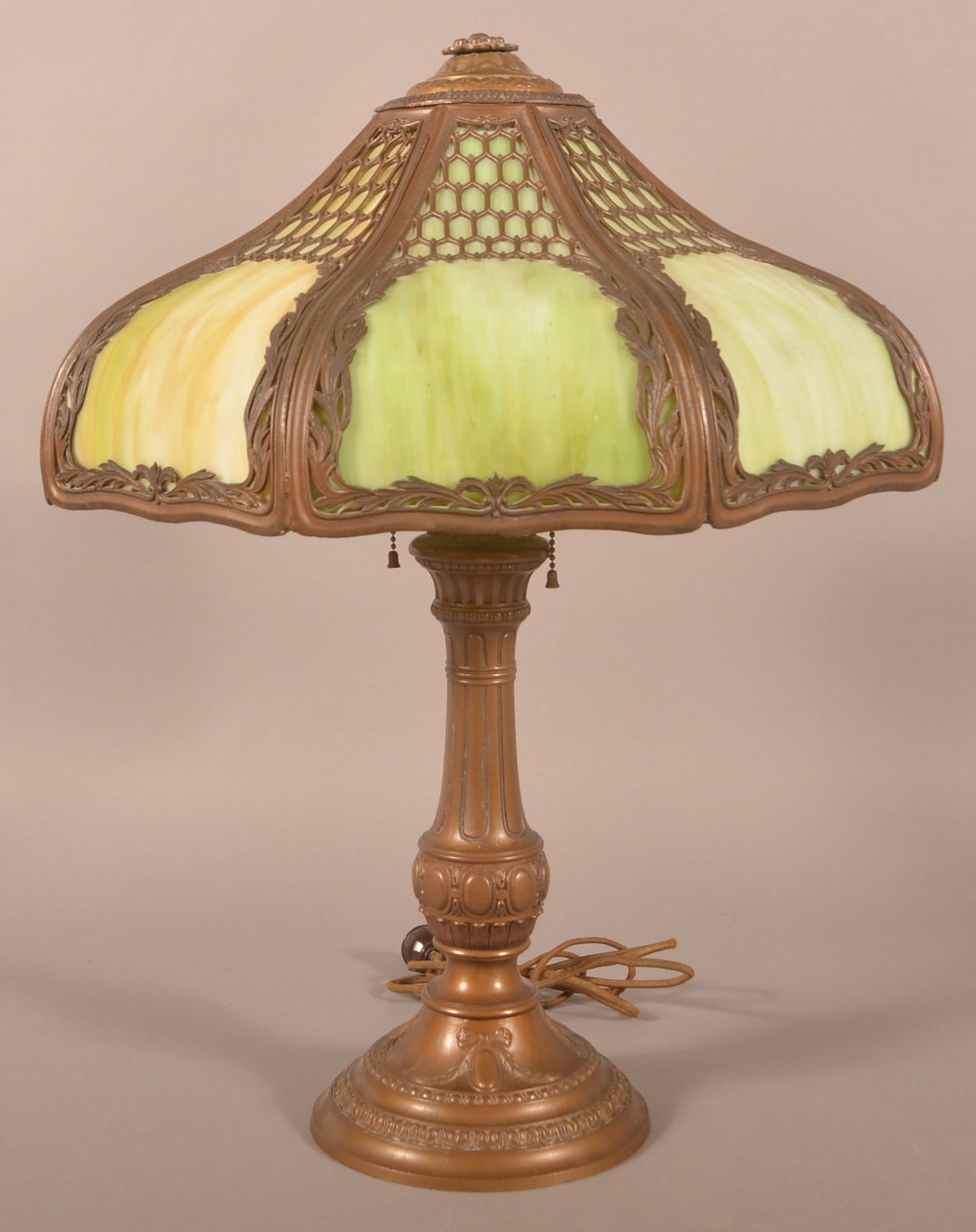 Vtg. Bronze Finished Slag Glass Shade Table Lamp. (1 of 8)