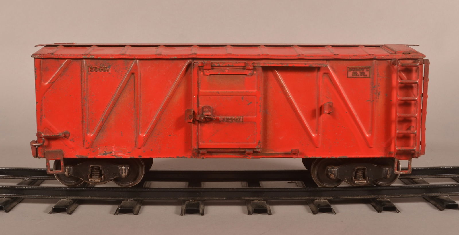 Buddy L Pressed Steel Outdoor Railroad Boxcar. (1 of 5)
