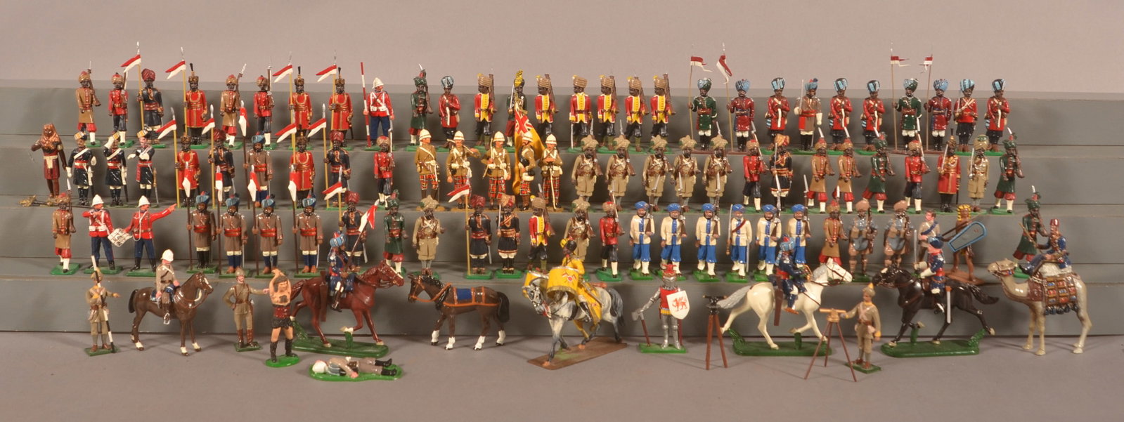 Soldiers of the World Various Unboxed Miniatures: No boxes, various sets represented.