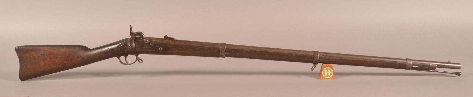 James D. Mowry .58 cal. Contract Musket: NSF, Lockplate has eagle and shield motif and marked "US/JAS D. MOWRY/NORWICH CONN.", lockplate and barrel are dated 1864, correct-working action, faint, worn cartouche mark on the right side of the s