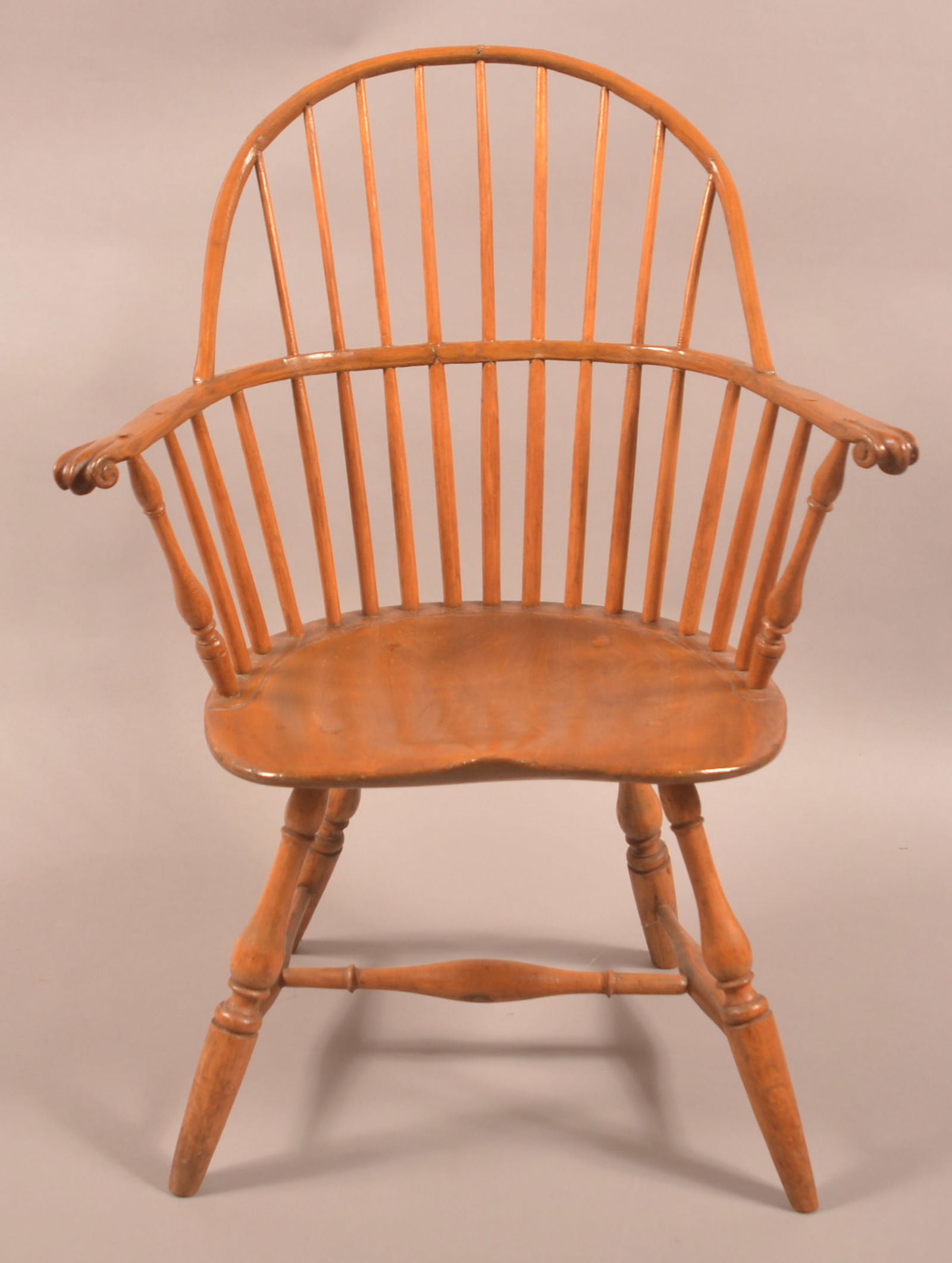 Lancaster Co., PA Sack-Back Windsor Armchair. (1 of 7)