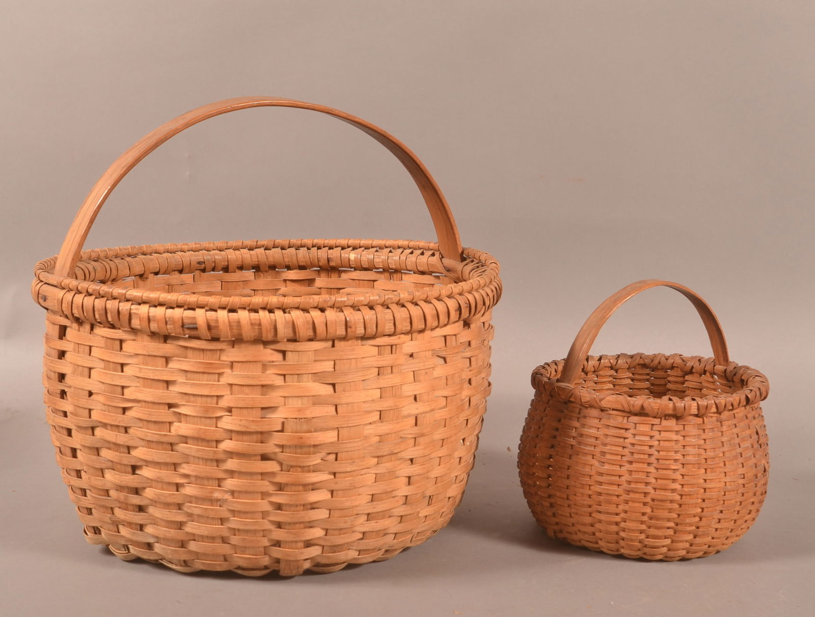 Two Antique PA Oak Woven Splint Circular Baskets. (1 of 4)
