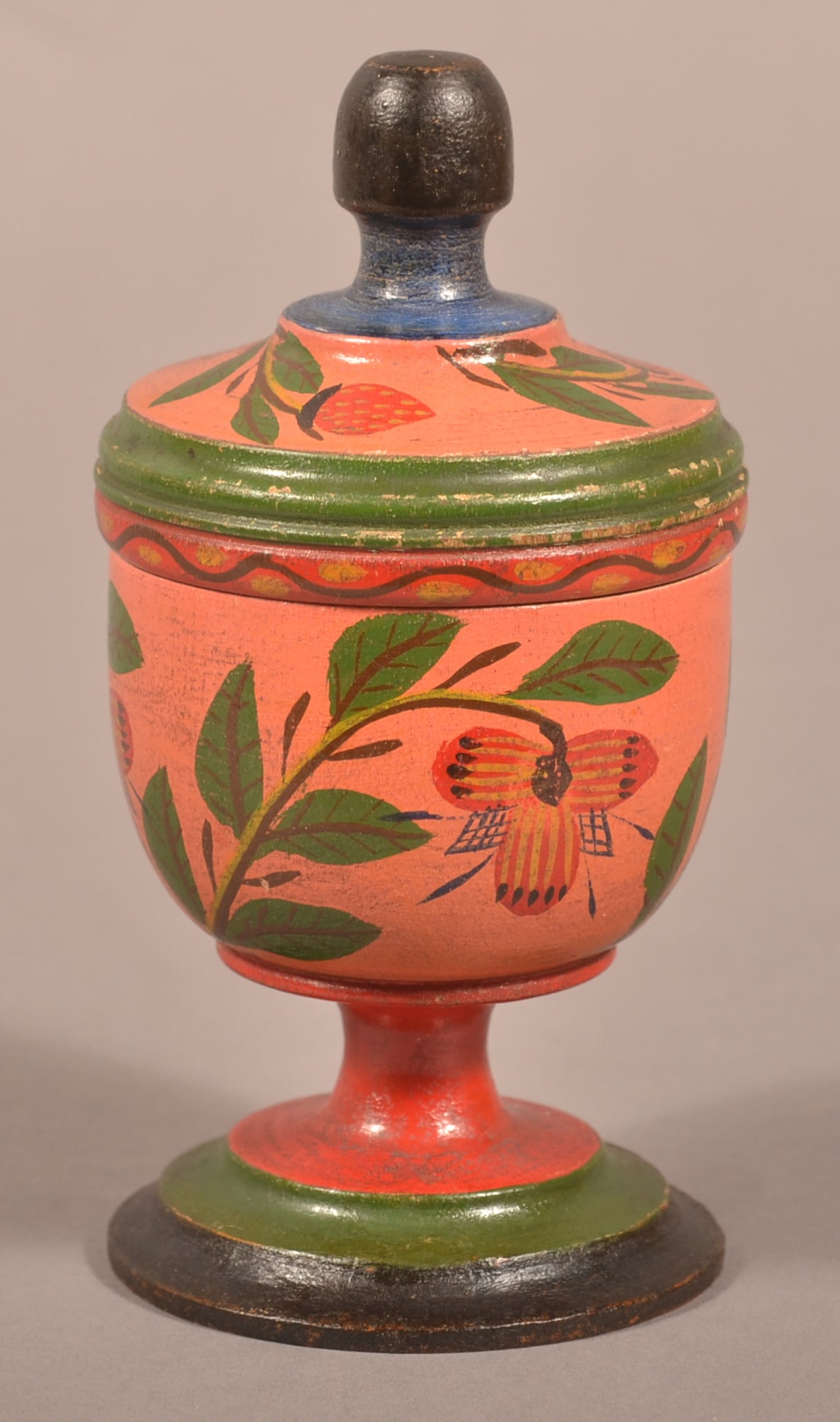 Covered Lehnware Footed Saffron Cup. (1 of 5)