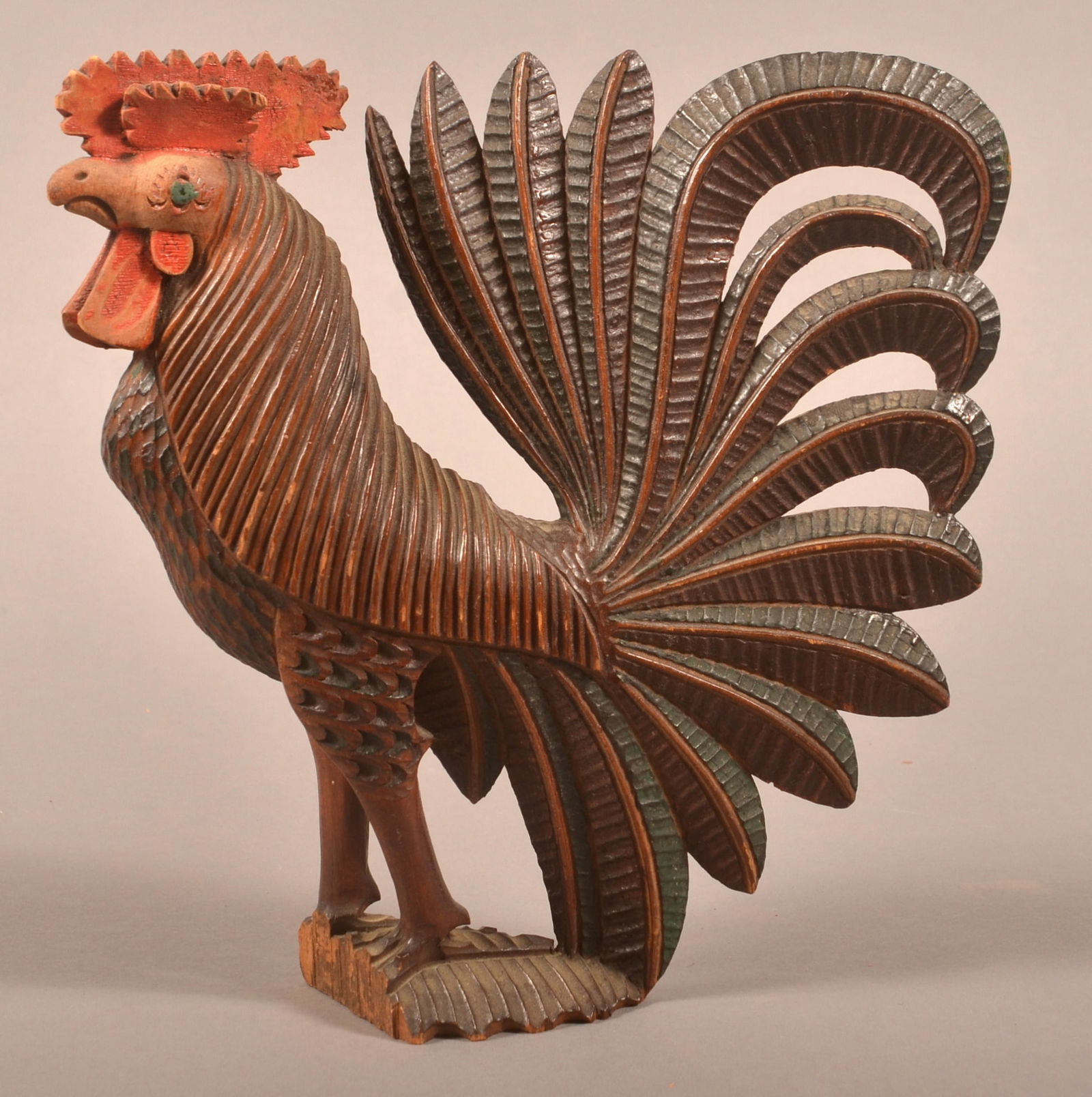 Folk Art Carved & Painted Wood Fantail Rooster. (1 of 5)