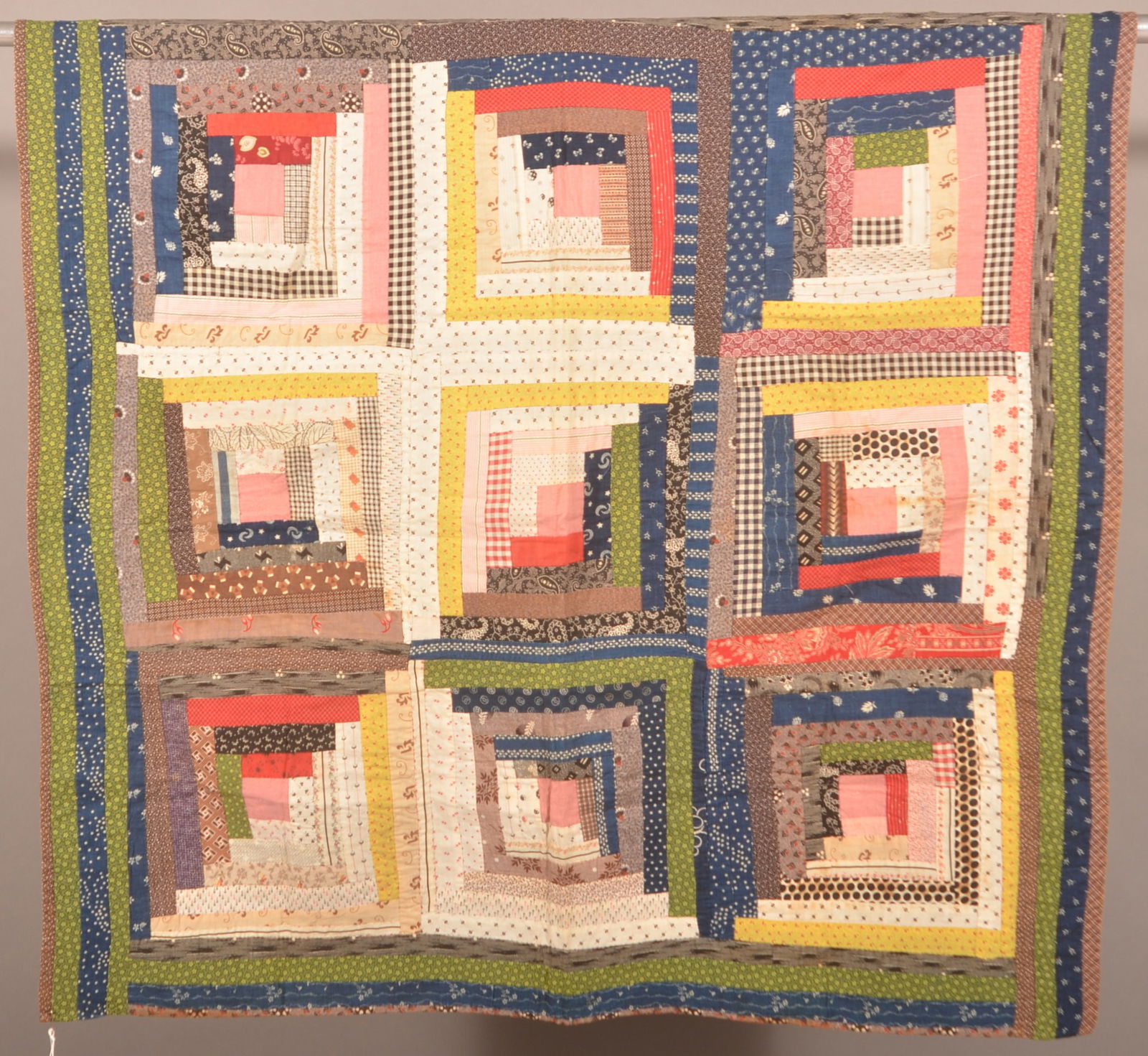Antique PA Log Cabin Patchwork Crib Quilt. (1 of 4)