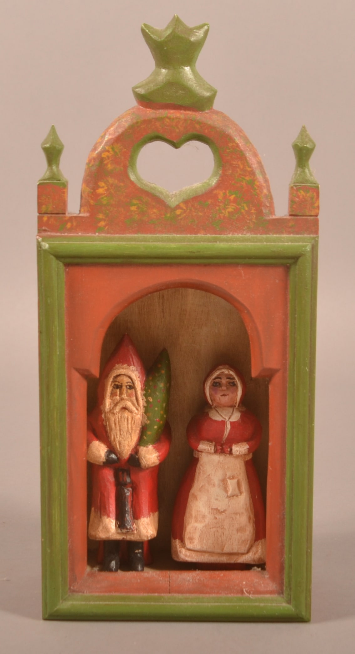 Walter J. Gottshall Mr. & Mrs. Claus in Hutch.: Walter J. Gottshall Contemporary Folk Art 1976 Mr. & Mrs. Claus in Hutch. Signed "WJG 76". 13-3/4"h.