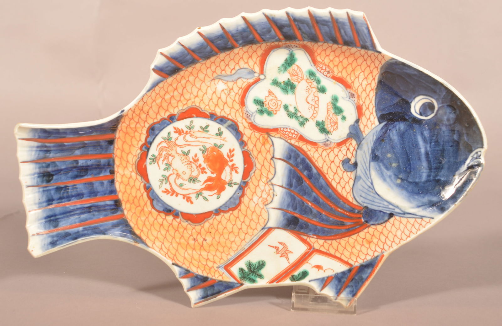 Japanese 19th C. Imari Porcelain Fish Platter. (1 of 3)