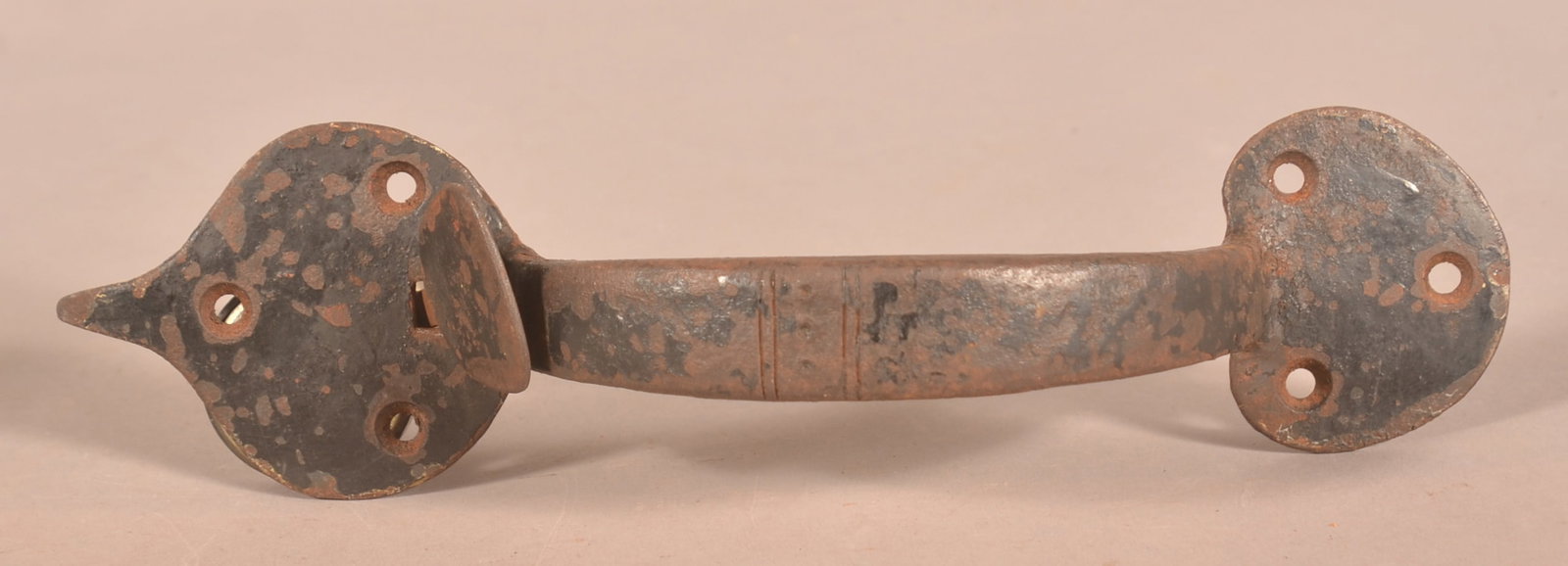 Signed Samuel Yellin (Philadelphia) Door Latch.: Signed Samuel Yellin (Philadelphia, PA) Door Latch. Yellin (1884-1940) was a master blacksmith working in Philadelphia known for his work during the Arts/Crafts period. Stamped on rear "Samuel Yellin"