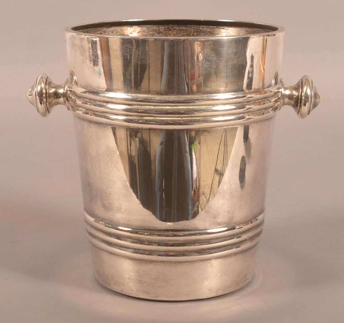 German Art Deco Silver-Plate Ice Bucket. (1 of 4)