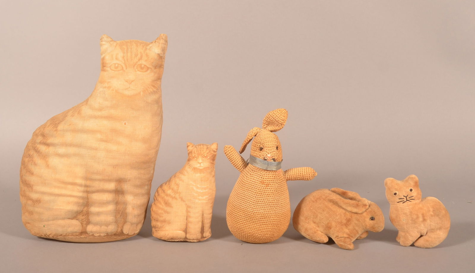 Five Antique/Vintage Stuffed Fabric Animals. (1 of 4)