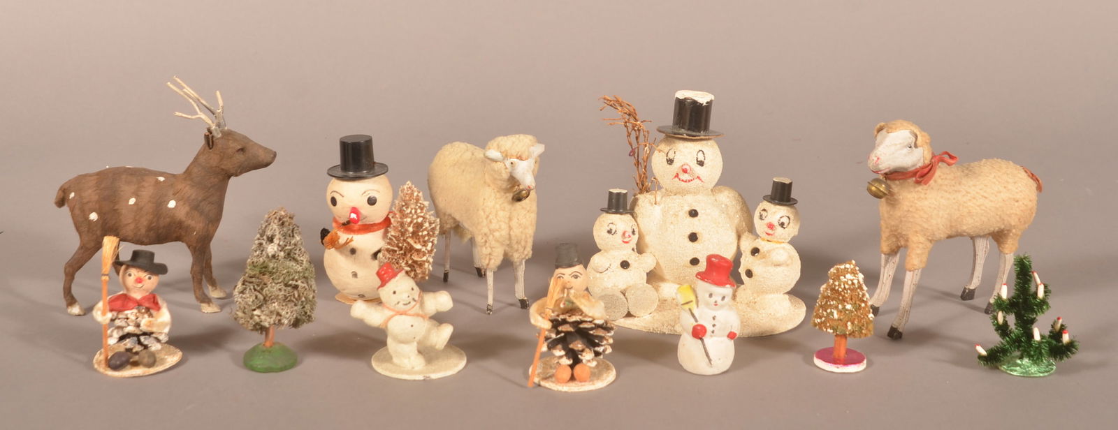 Lot of Antique/Vintage Christmas-Related Items. (1 of 4)