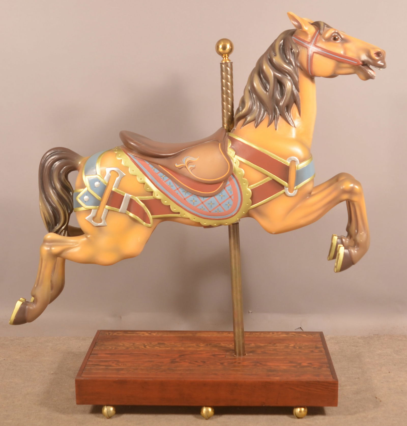 Antique Dentzel Folk Art Carousel Horse. (1 of 7)