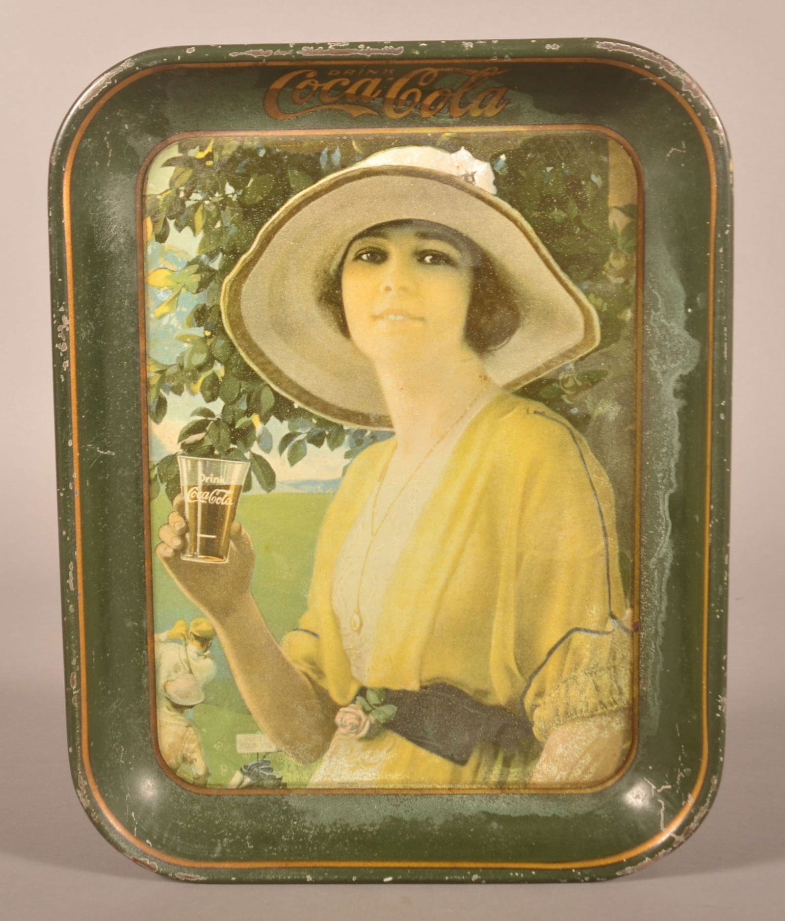 Coca-Cola 1920 Tin Litho "Golfer Girl" Tray. (1 of 2)