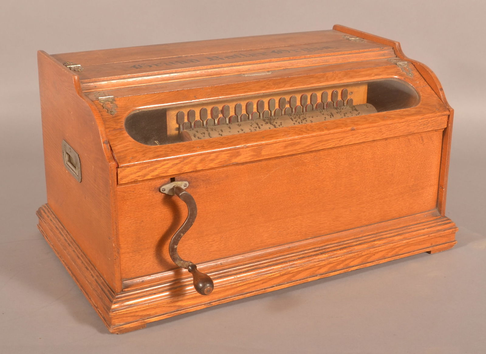 Oak Case Grand Roller Organ. (1 of 6)