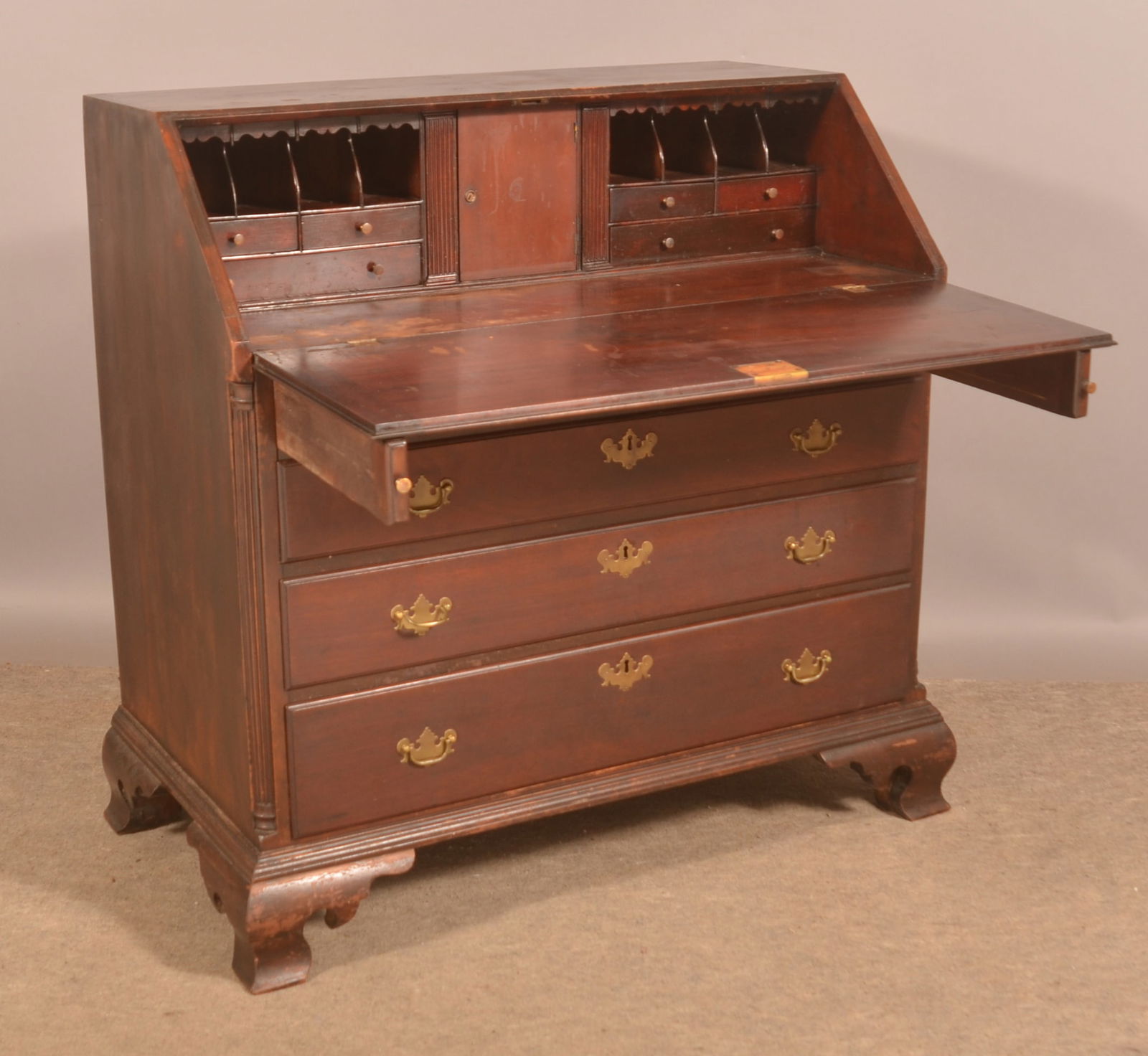 Pennsylvania Chippendale Mahogany Slant-Lid Desk. (1 of 5)