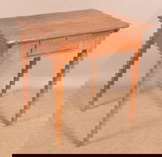 PA Hepplewhite Walnut Pin-Top Tavern Table.: Dovetailed skirt drawer with tapered legs. 29-1/2" H x 31" W x 24" D