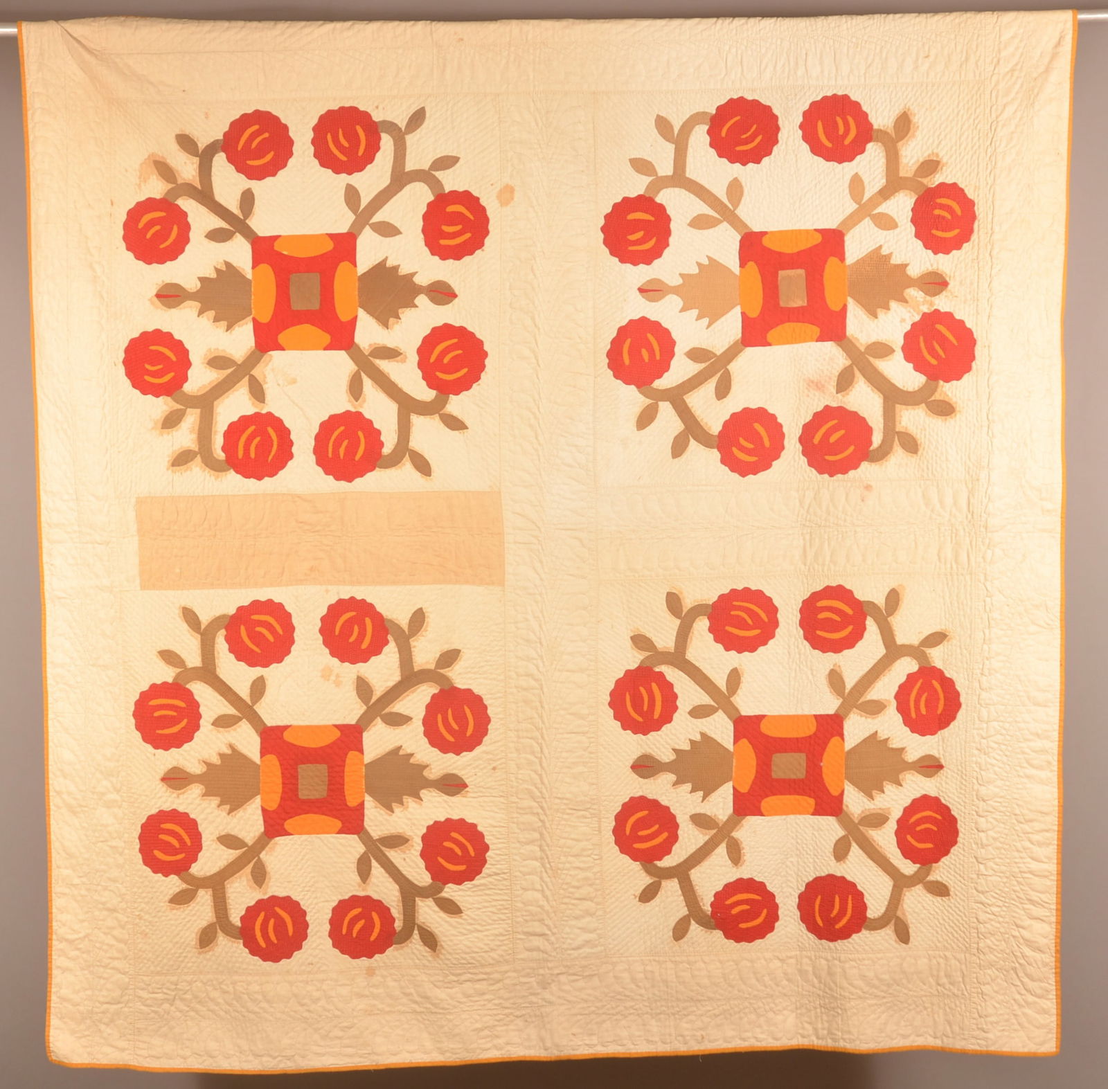 Antique Floral Applique Ohio Rose Quilt. (1 of 7)