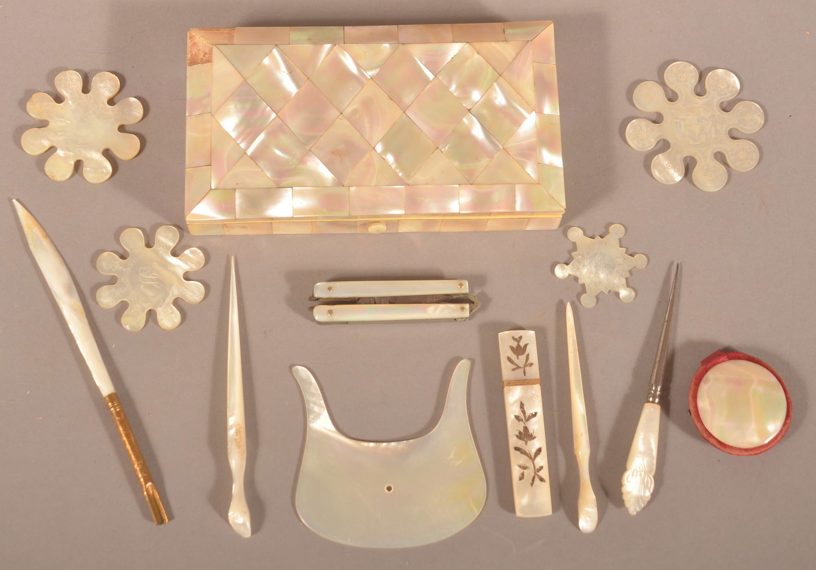 Lot of Antique Mother of Pearl Sewing Accessories. (1 of 6)