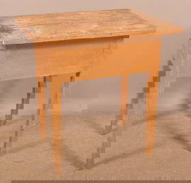 PA Country Hepplewhite Grain Softwood Stand.: Plank top, deep skirt and tapered legs with grain paint decoration. 30-1/4"h. x 29"w. x 22-3/4"d.