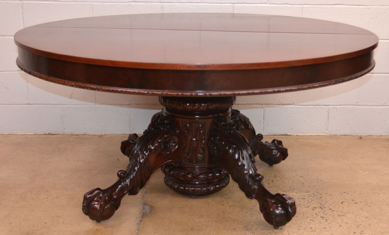 Mahogany Circular-Top Pedestal Extension Table. (1 of 6)