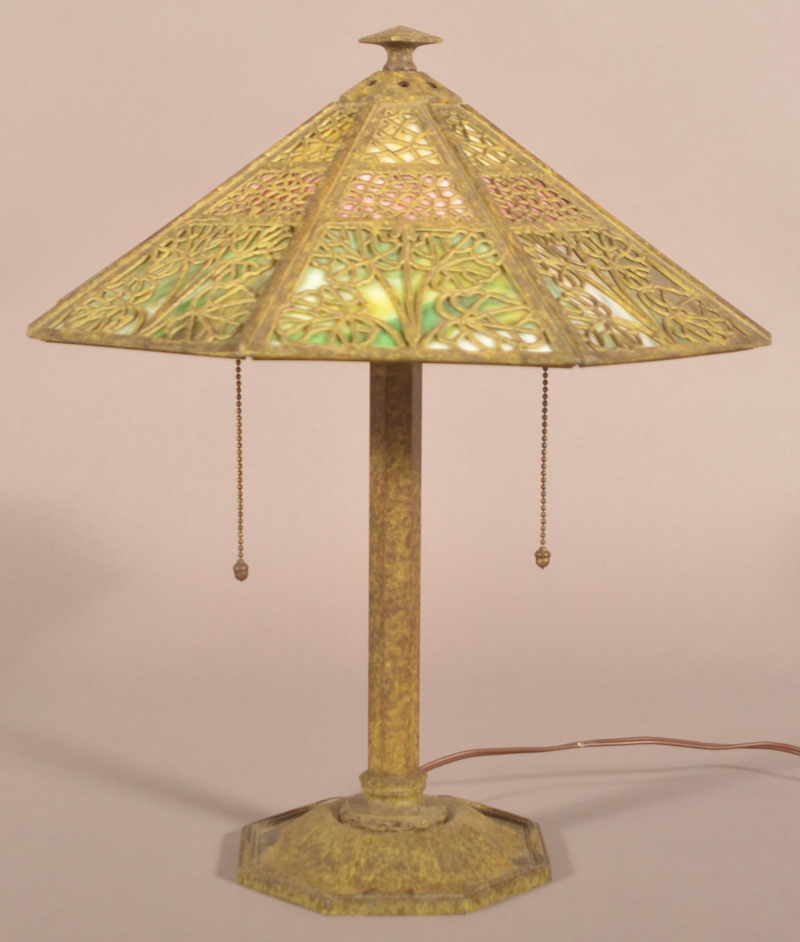 Bradley & Hubbard Art Deco Slag Glass Table Lamp. (1 of 7)