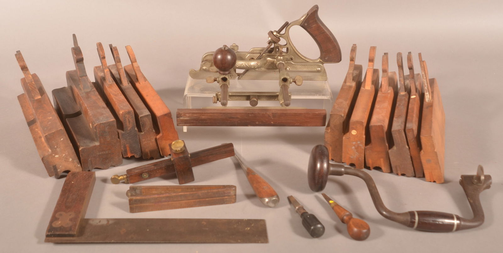 Vintage Wood Molding & Stanley No. 45 Planes. (1 of 4)