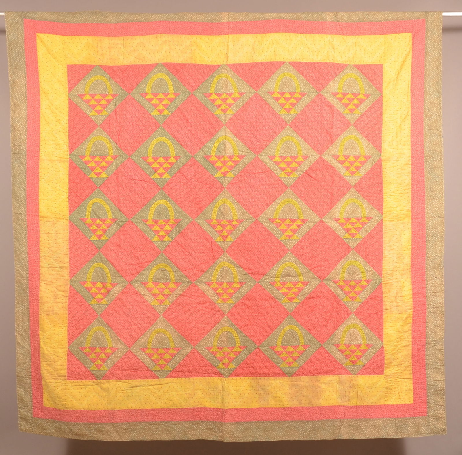 Antique Flower Basket Quilt. (1 of 4)