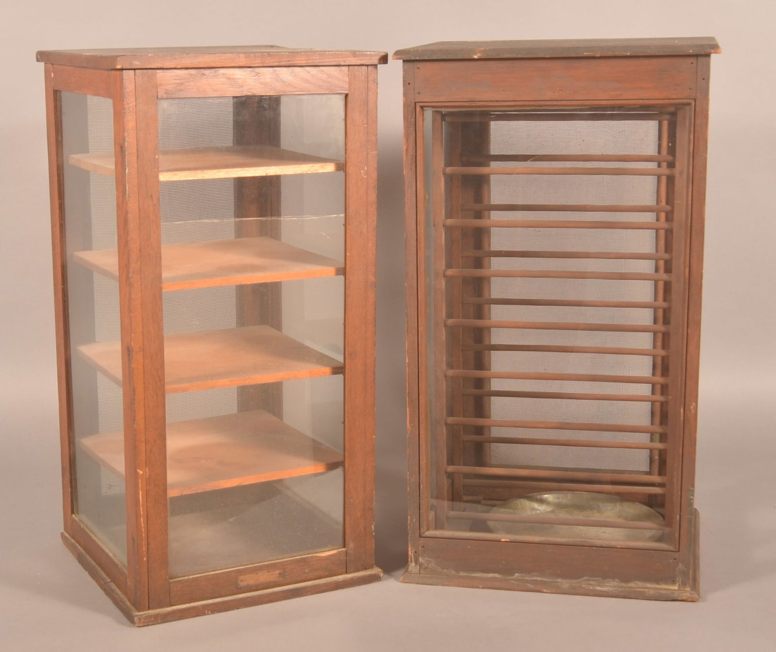 Two Bakery Store Pie Display Cases. (1 of 4)