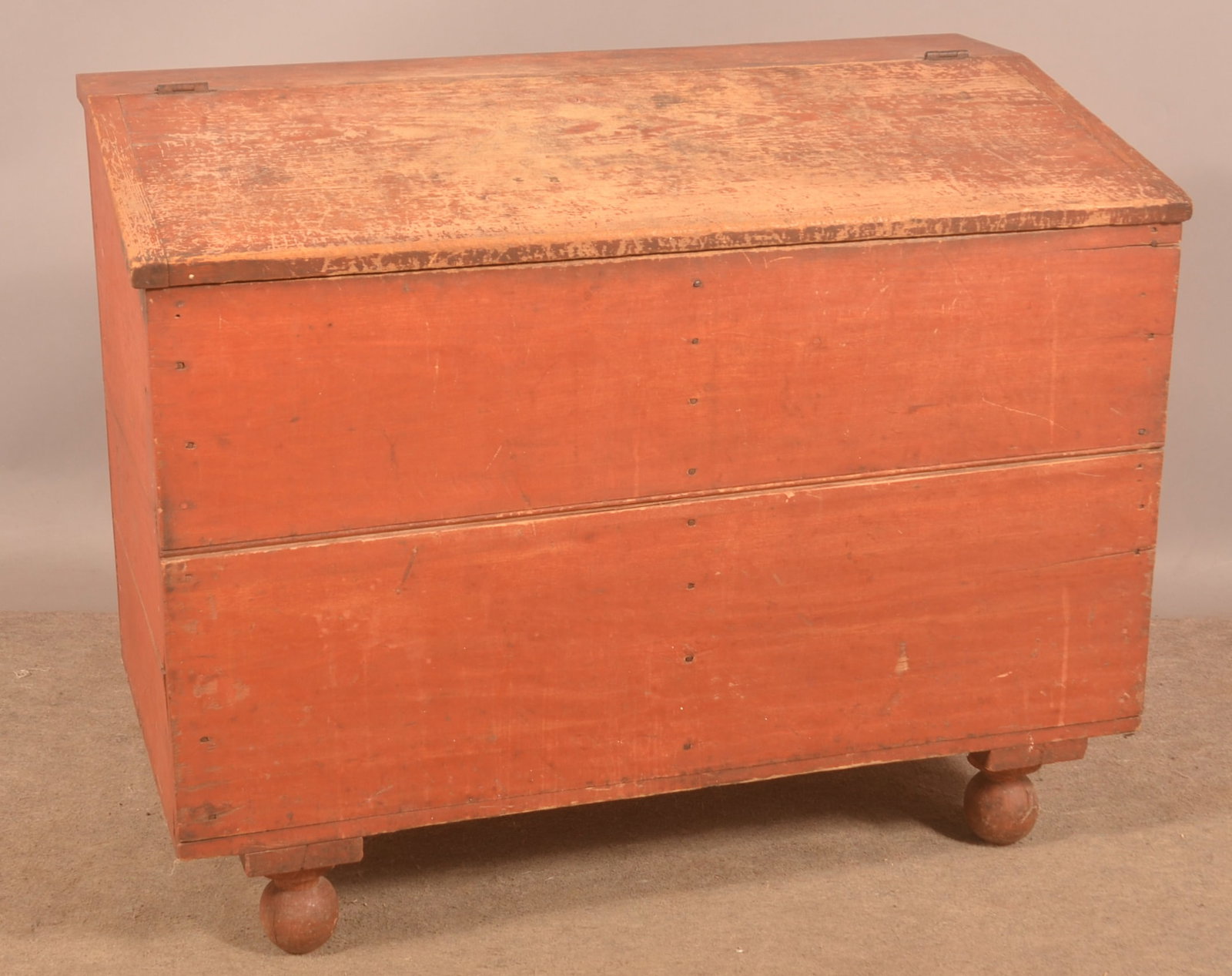 Lancaster Co., PA Red-Painted Lift-Lid Grain Bin. (1 of 4)