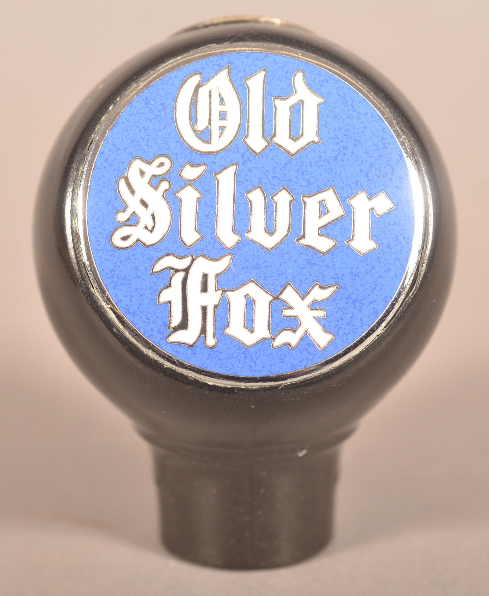 Vintage Old Silver Fox Beer Tap Handle.: Marked on top Old Silver Fox and one side Green Duck and the other Chicago. 2-1/4"H