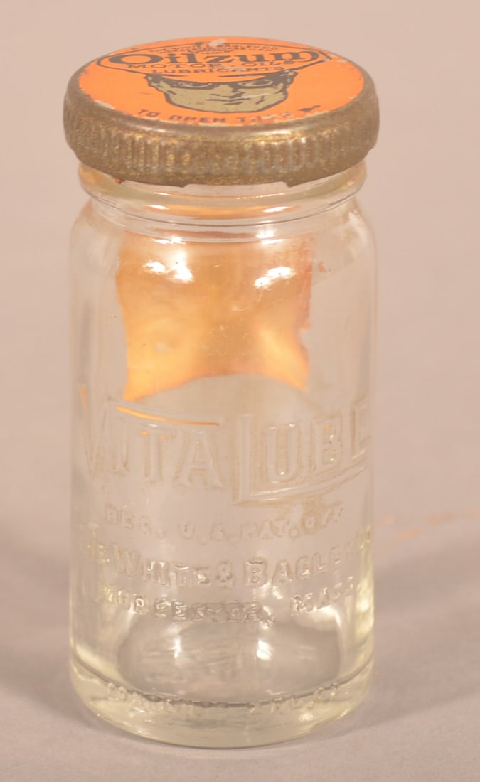 Early "Oswald" Oilzum Vitalube Glass Jar & Tin Lid. (1 of 4)