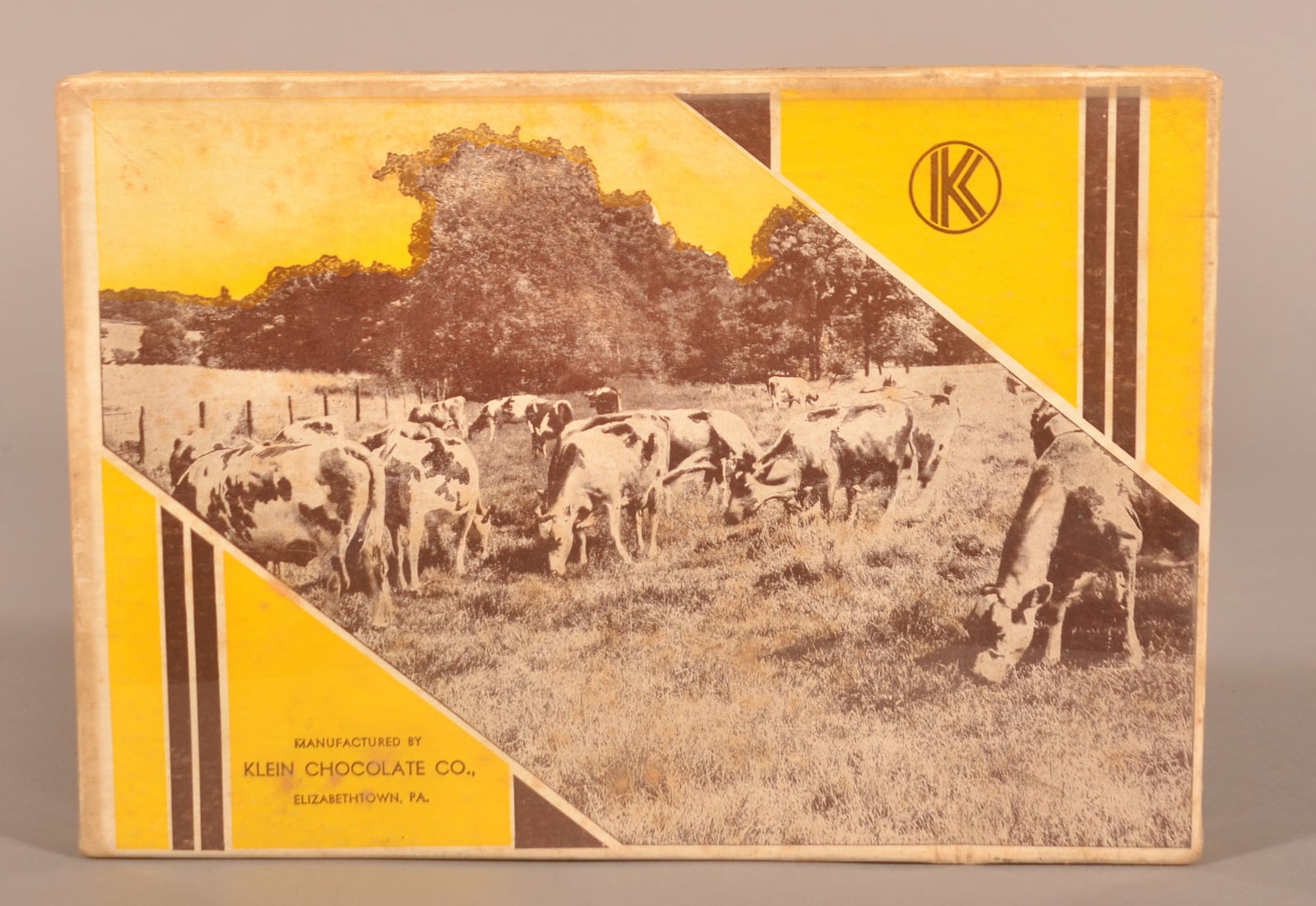 Small Klein's Buttermilk Chocolate Farm Scene Box.: Nice smaller display box with farm scene. Provenance: James Hoffman Collection. 6-1/2"H x 9-1/2"W x 1-1/2"D