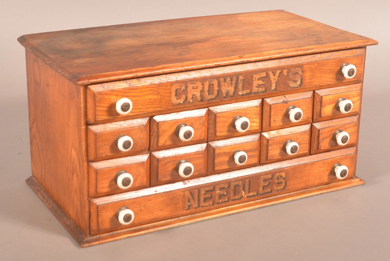 Crowley's Needles Oak Store Counter Display. (1 of 4)