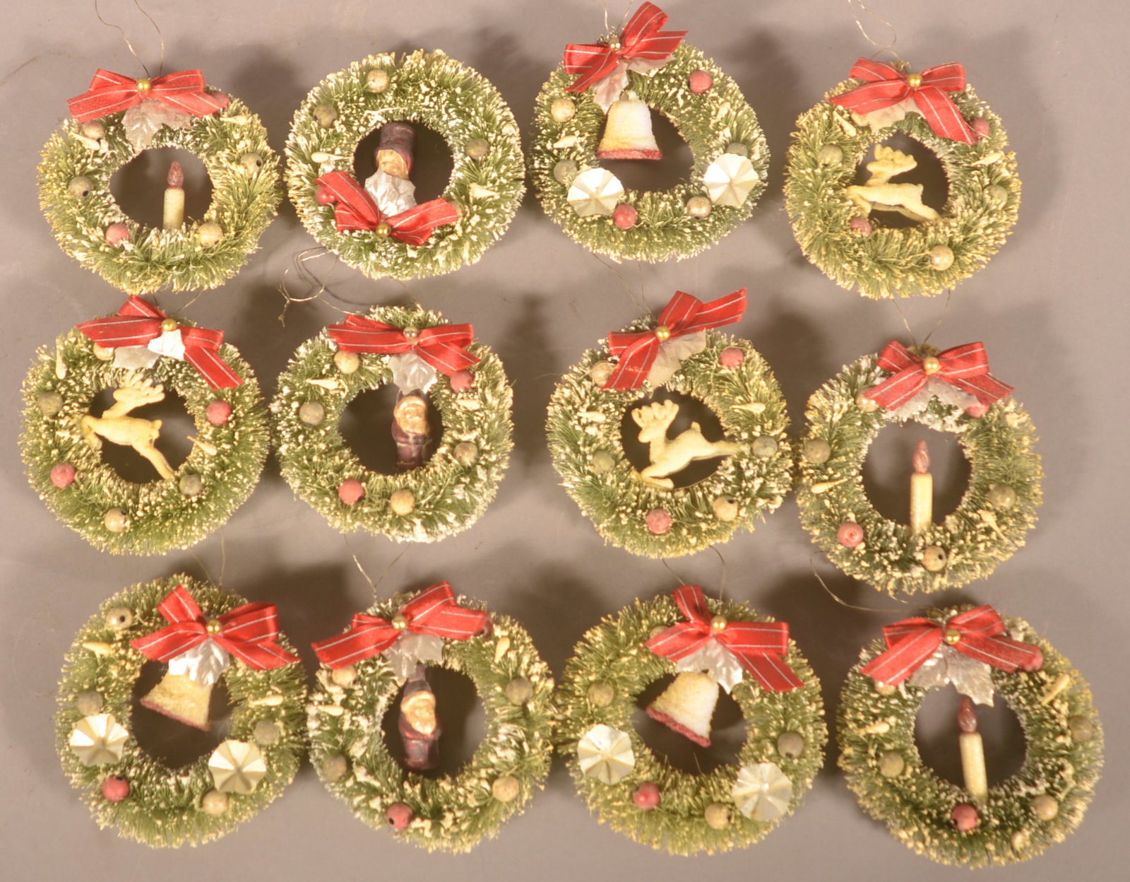 Vintage Christmas Santa Wreath Ornaments (1 of 6)